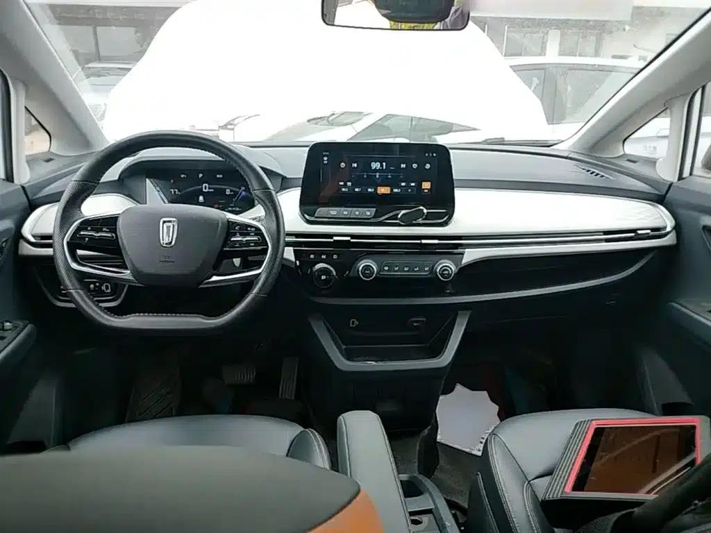 Bestune NAT 2023 PRO Comfort Travel Extended Battery Swapping Version 401km — миниатюра 10