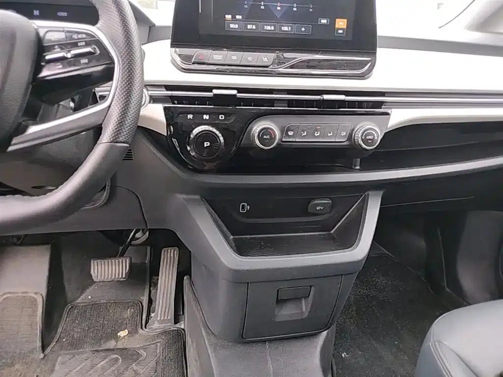 Bestune NAT 2023 PRO Comfort Travel Battery Swapping Edition: 401km — миниатюра 14