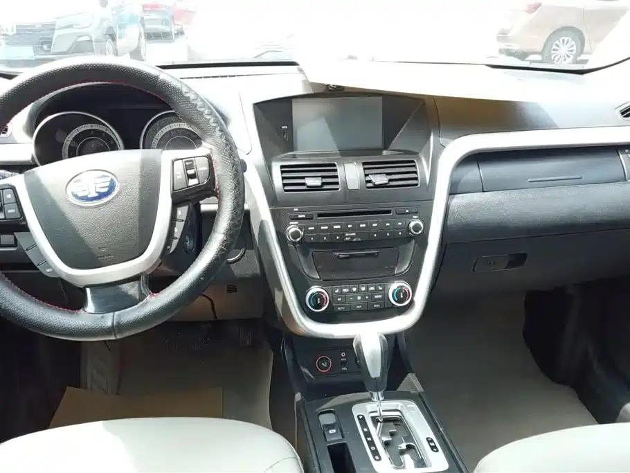 Besturn X80 2013 2.0L Automatic Luxury Edition — миниатюра 12
