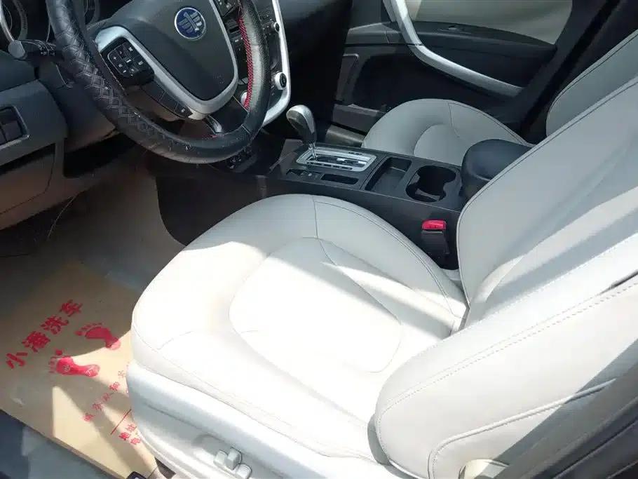 Besturn X80 2013 2.0L Automatic Luxury Edition — миниатюра 9