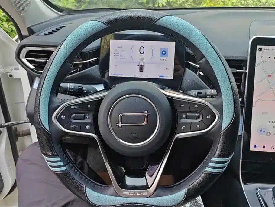 Bestune T90 2023 1.5T DCT Automatic Luxury Edition — миниатюра 15