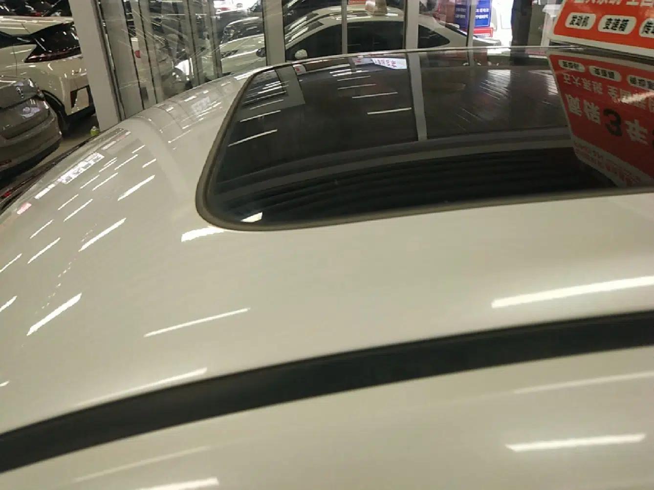 CHANGAN UNI-K 2023 2.0T Two-Wheel Drive YueShang Trim — миниатюра 11