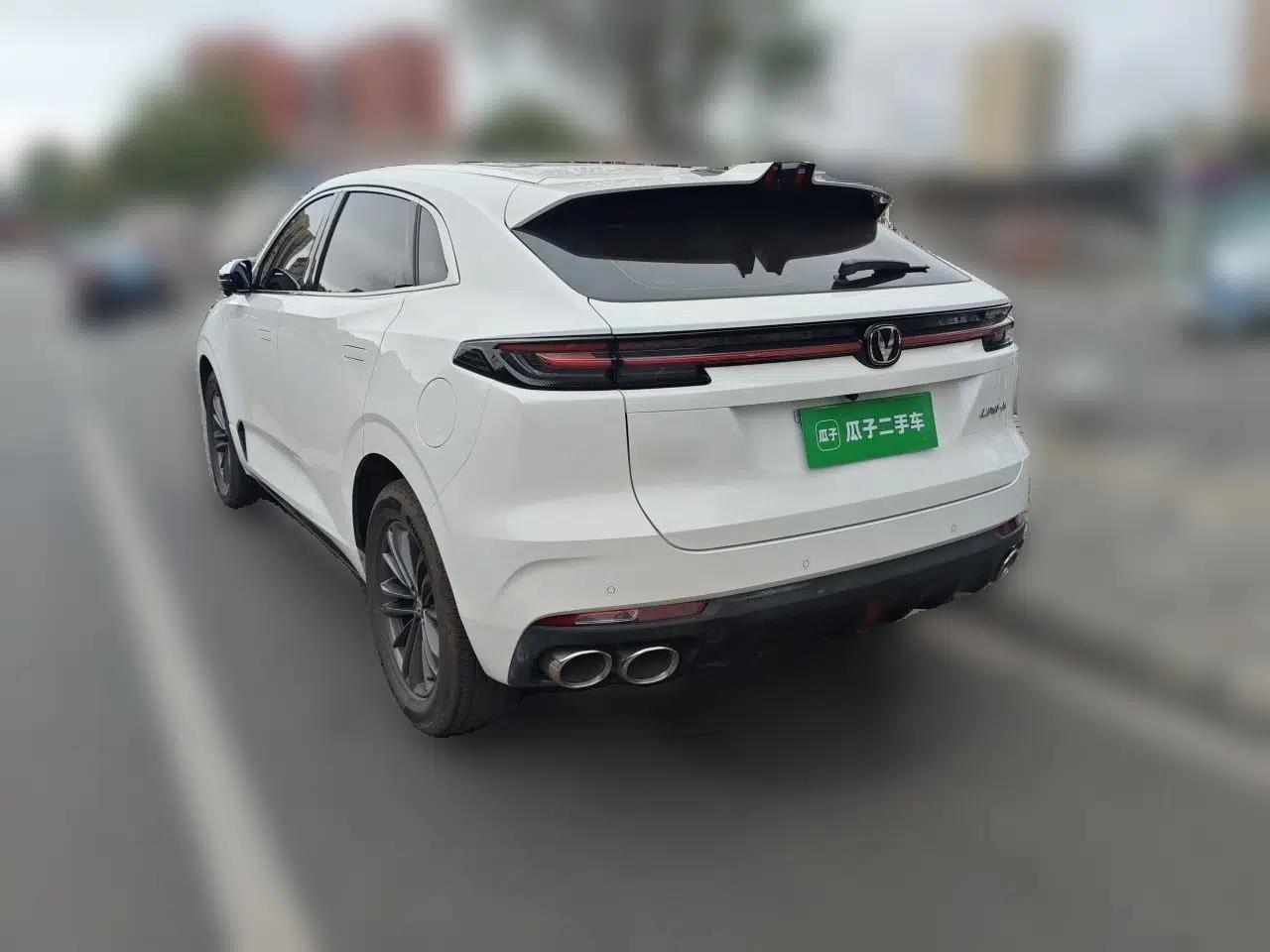CHANGAN UNI-K 2024 2.0T Two-Wheel Drive YueShang Trim — миниатюра 4