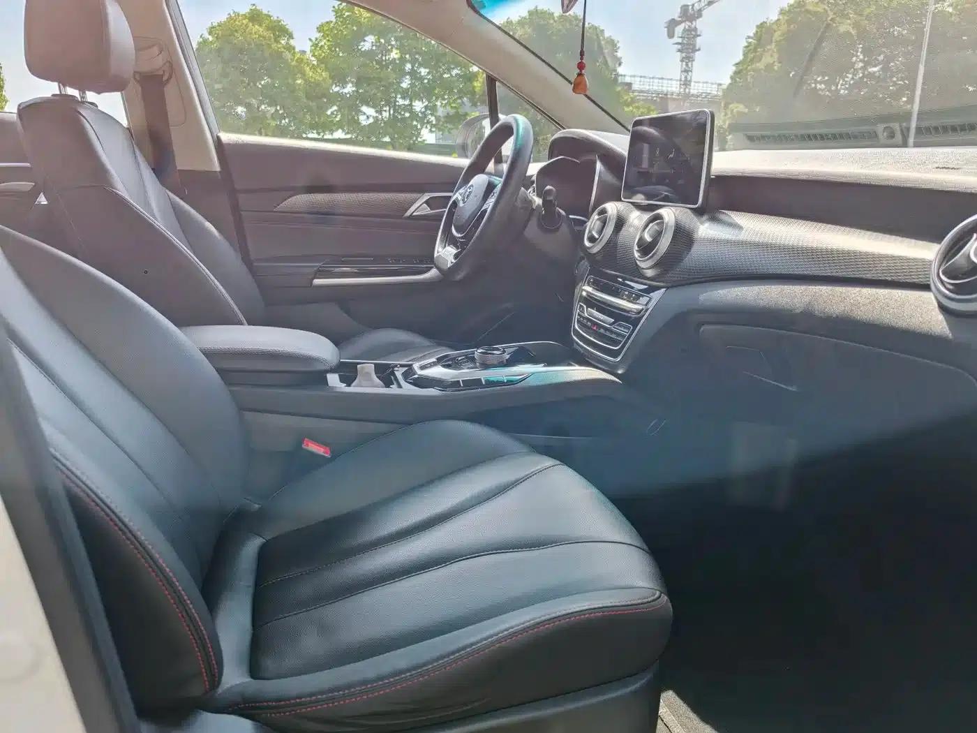 Beijing EU5 2018 R500 Smart Wind Edition — миниатюра 12
