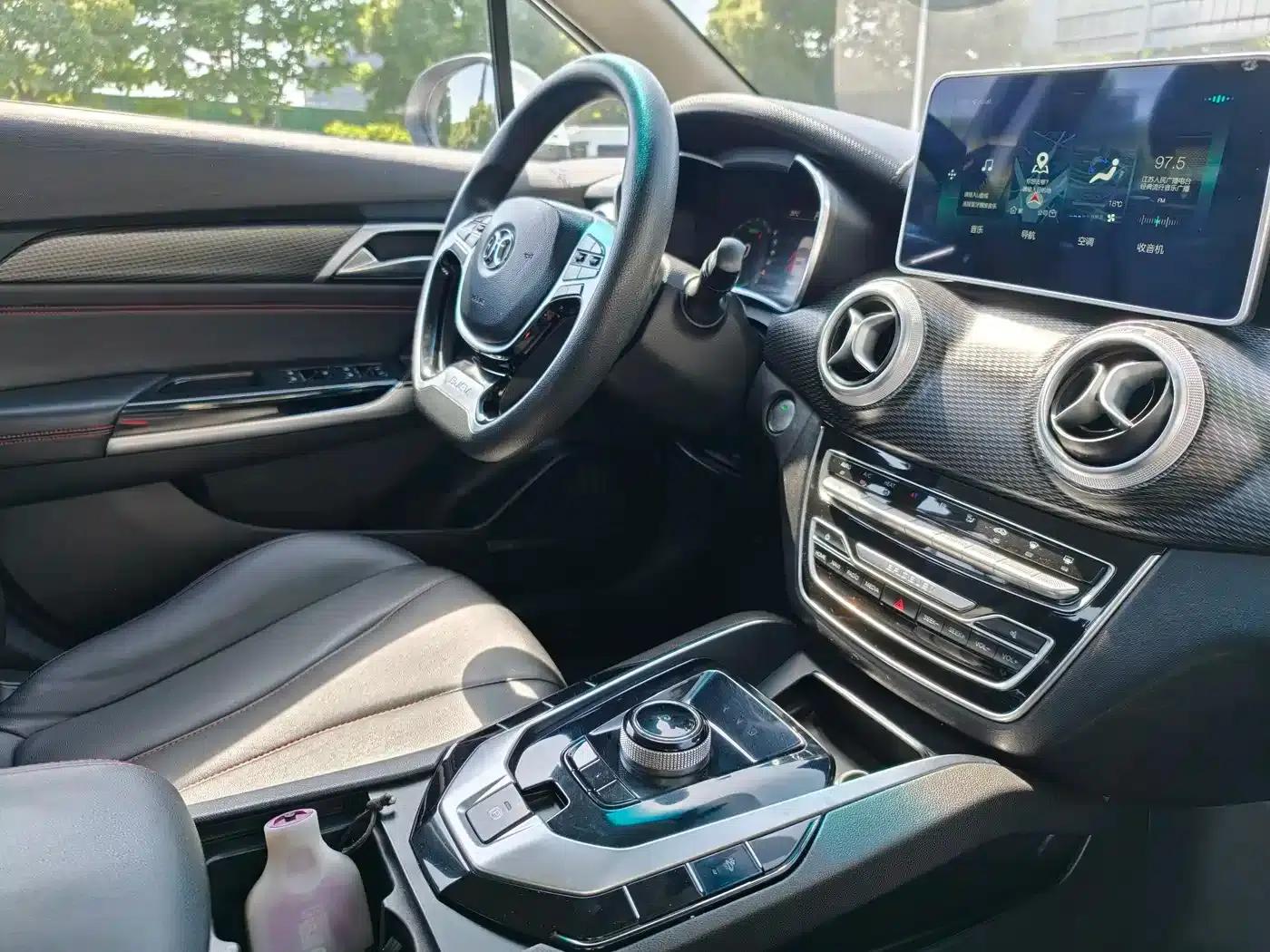 Beijing EU5 2018 R500 Smart Wind Edition — миниатюра 13