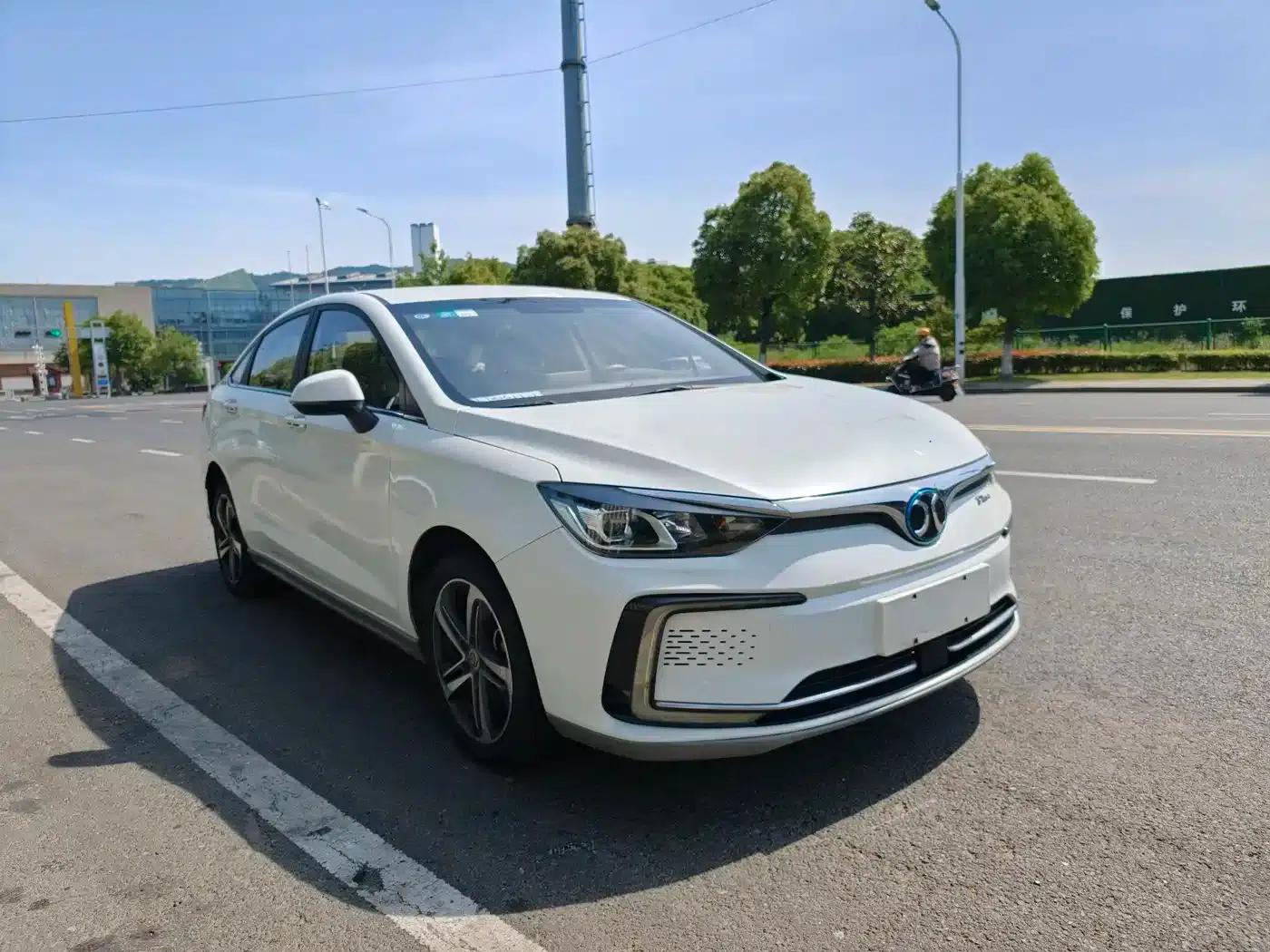 Beijing EU5 2018 R500 Smart Wind Edition — миниатюра 3