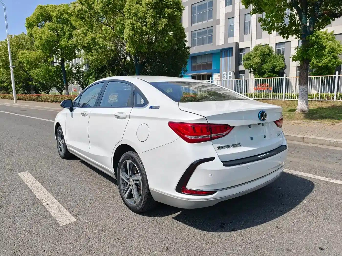 Beijing EU5 2018 R500 Smart Wind Edition — миниатюра 8