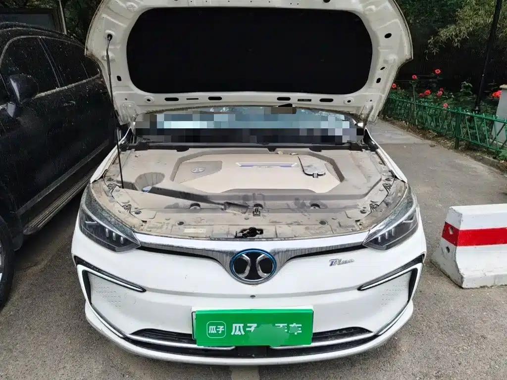 Beijing EU5 2018 R500 Smart Wind Edition — миниатюра 17
