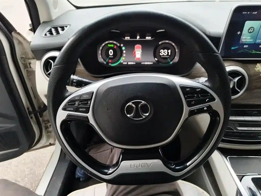 Beijing EU5 2018 R500 Smart Wind Edition — миниатюра 7