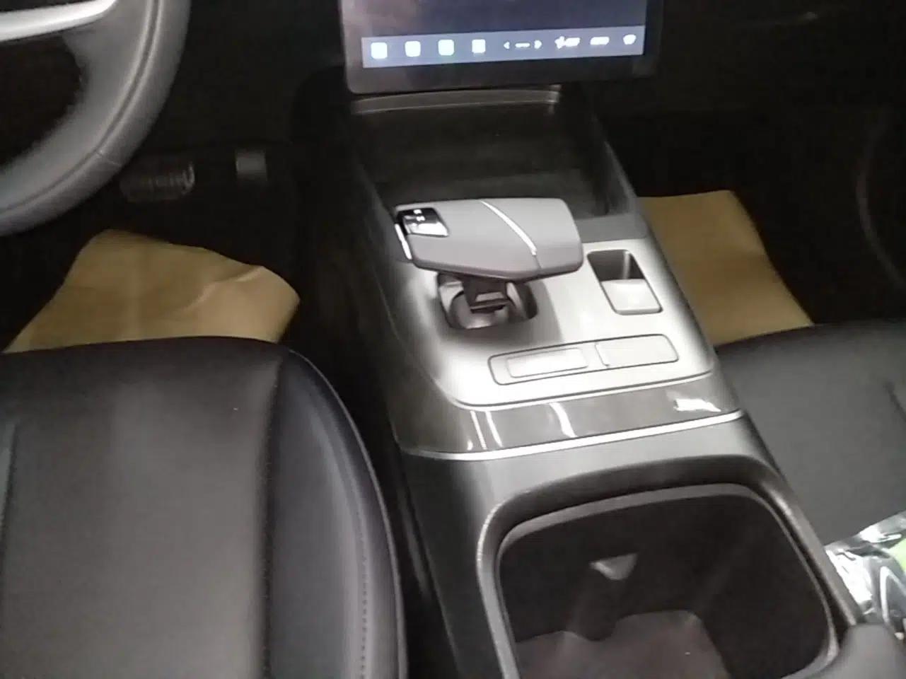 CHANGAN Eado DD 2023 Blue Whale NE 1.5T GDI DCT Luxury Edition — миниатюра 17