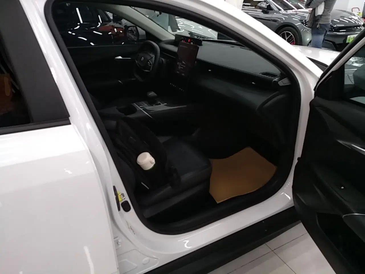CHANGAN Eado DD 2023 Blue Whale NE 1.5T GDI DCT Luxury Edition — миниатюра 23