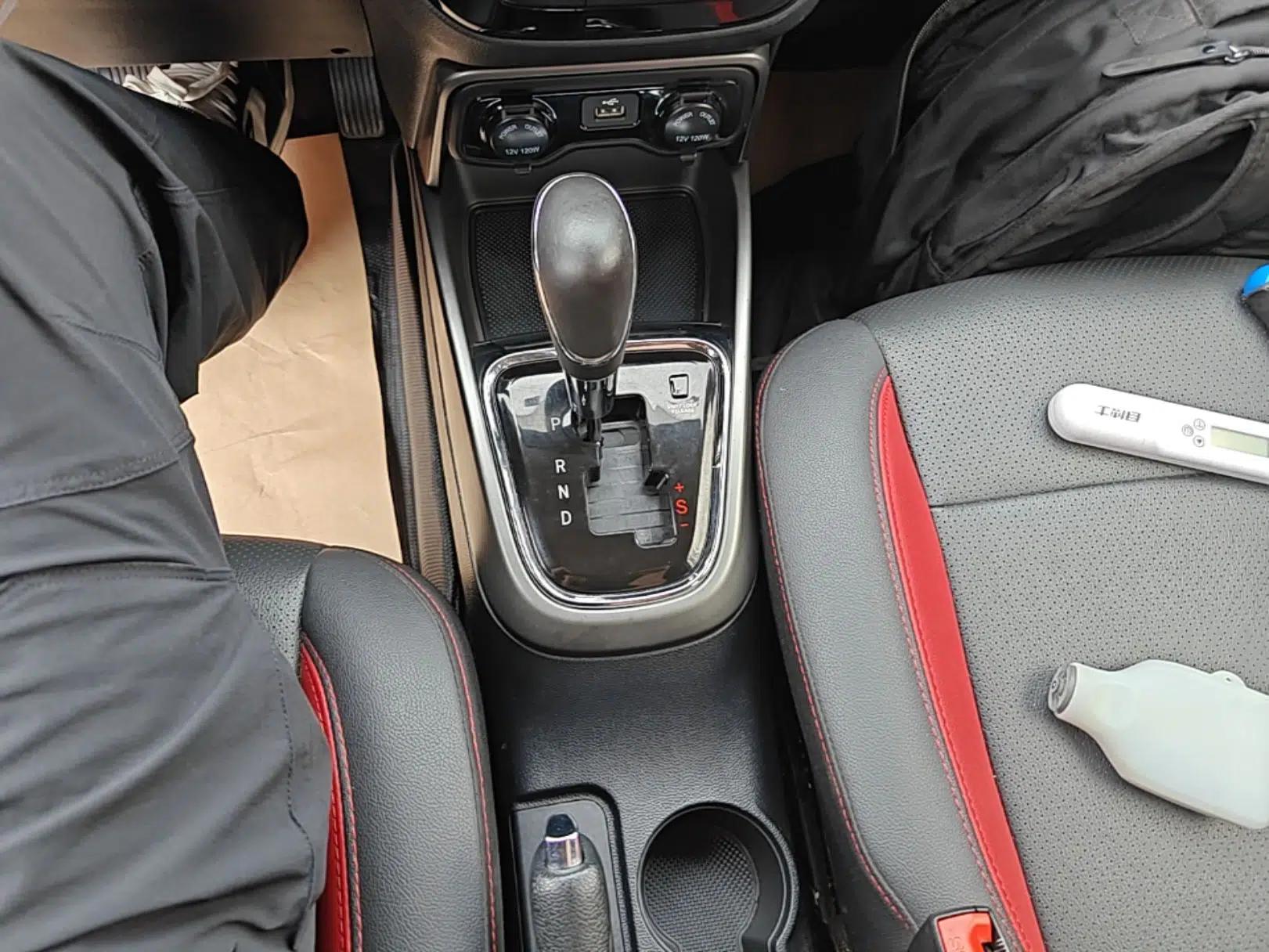 CHANGAN CS15 2016 1.5L Automatic Fashion Edition — миниатюра 14