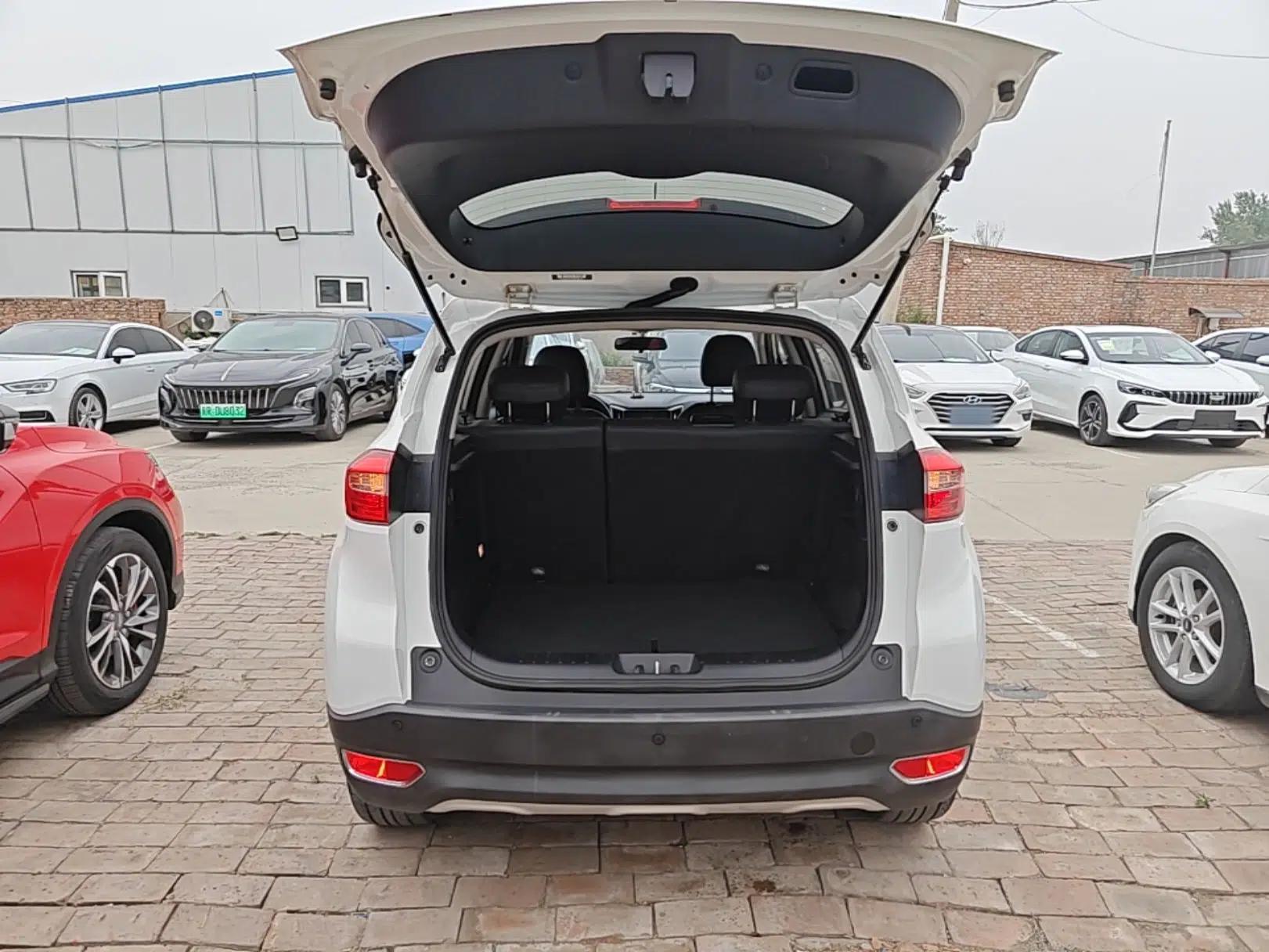 CHANGAN CS15 2016 1.5L Automatic Fashion Edition — миниатюра 19