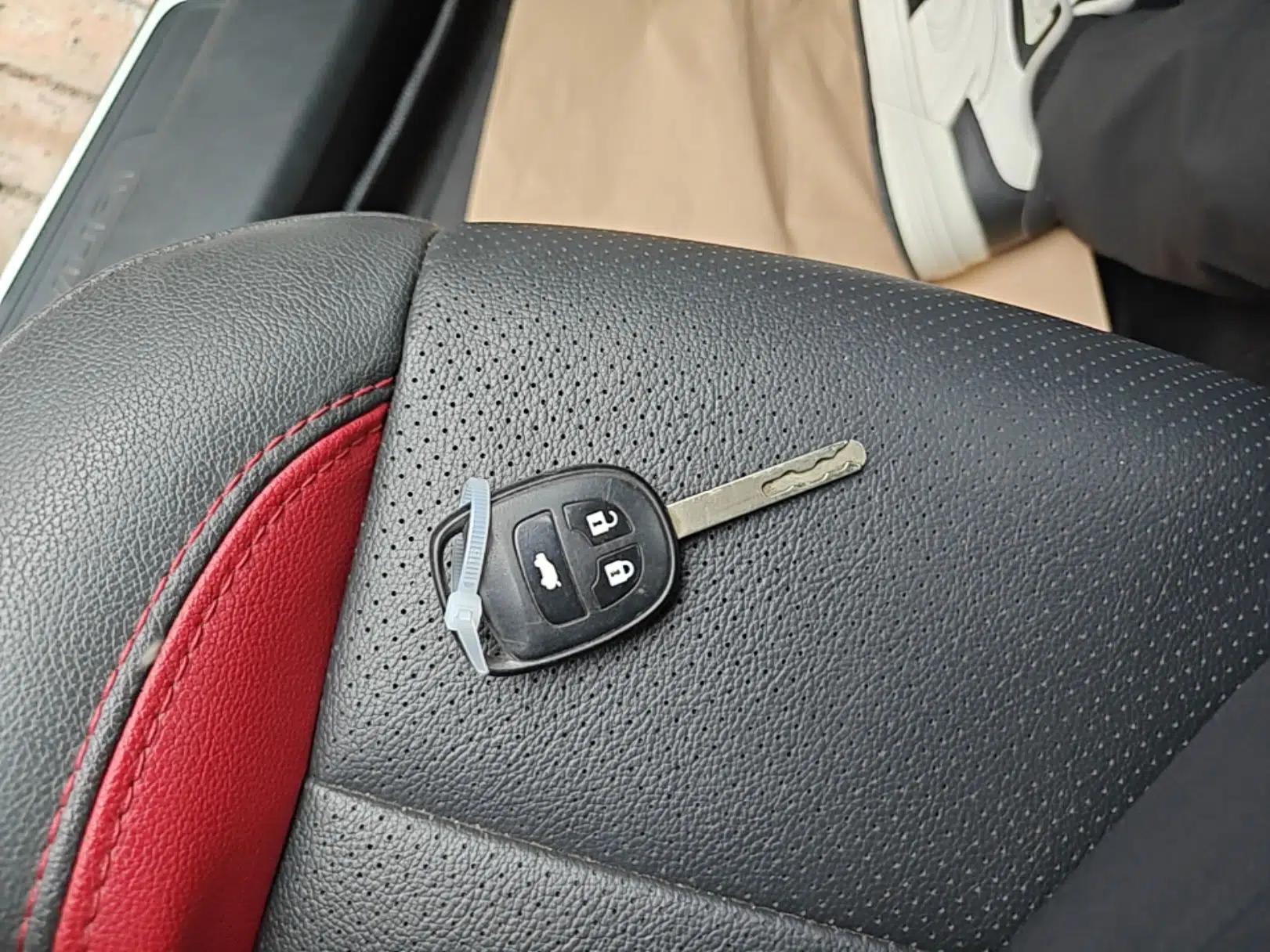 CHANGAN CS15 2016 1.5L Automatic Fashion Edition — миниатюра 20