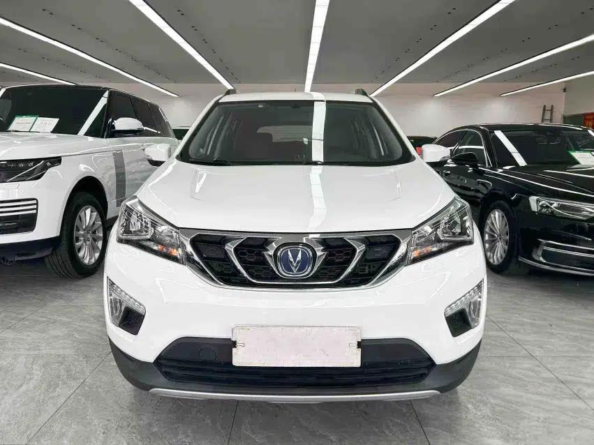 CHANGAN CS15 2016 1.5L Automatic Fashion Edition — миниатюра 5