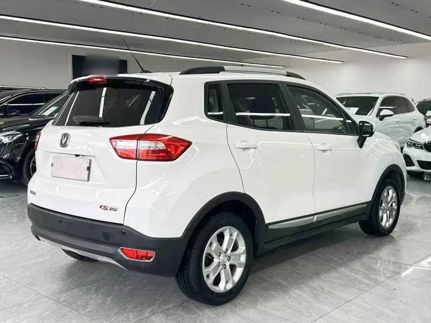 CHANGAN CS15 2016 1.5L Automatic Fashion Edition — миниатюра 7