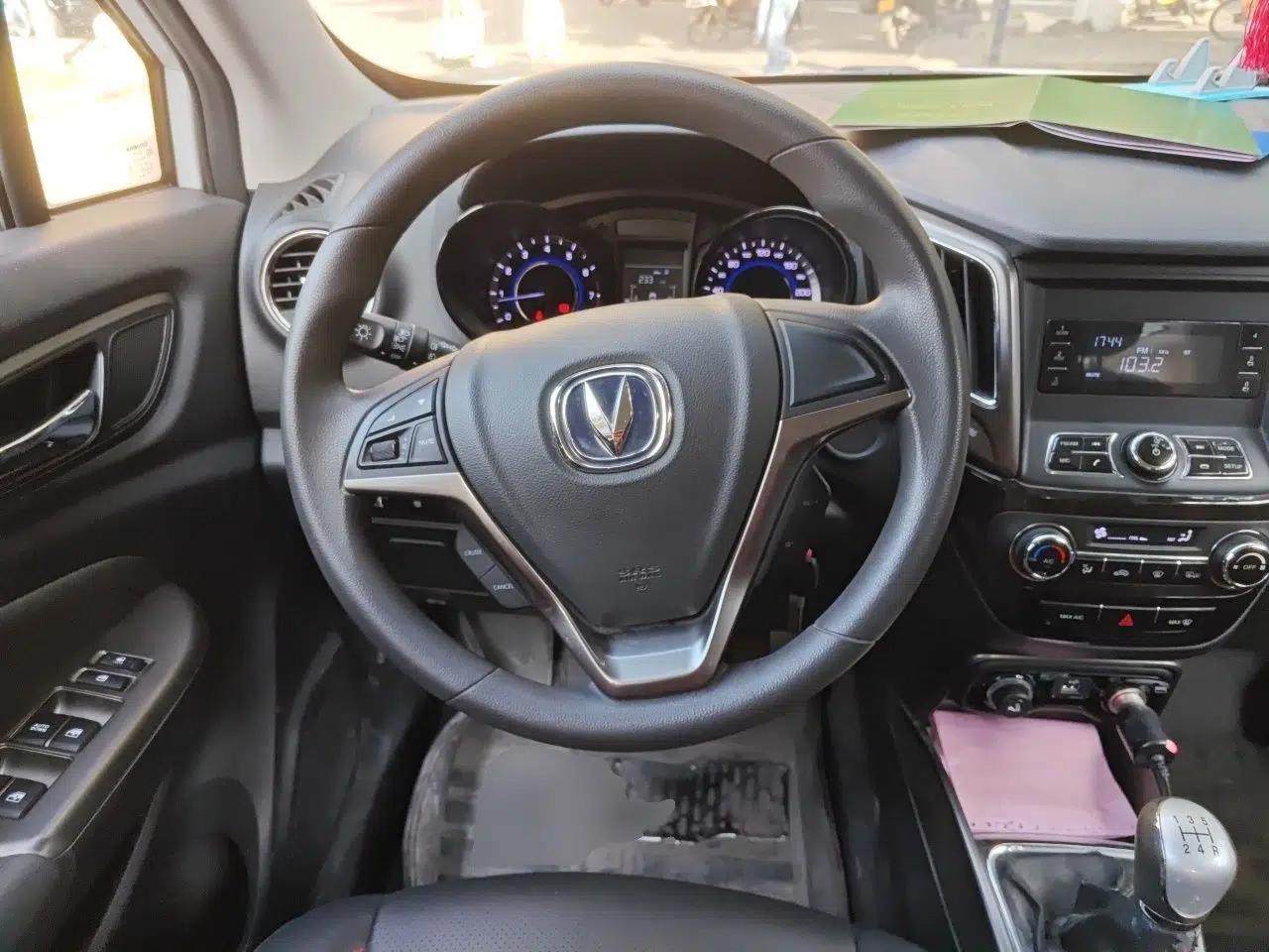 CHANGAN CS15 2016 1.5L Manual Fashion Edition — миниатюра 7