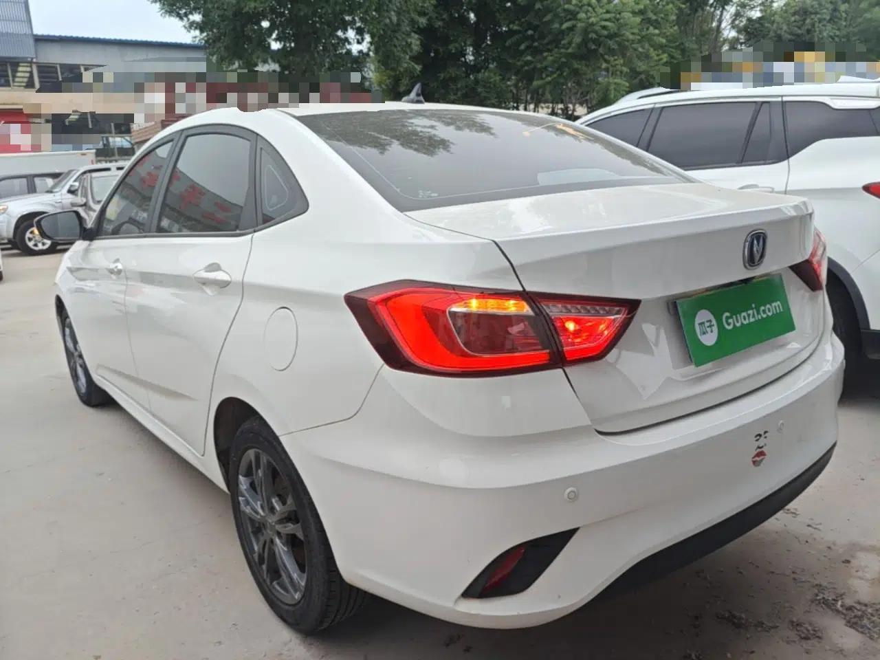 CHANGAN Eado DT 2019 1.6L Manual Comfort Model China VI Standard — миниатюра 4