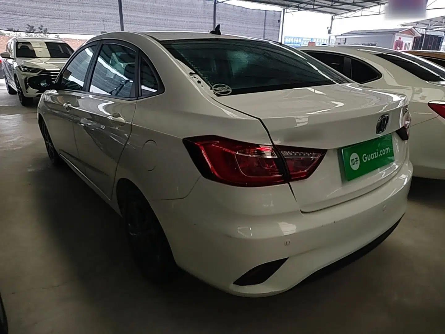 CHANGAN Eado DT 2019 1.6L Manual Comfort Model China VI Standard — миниатюра 4