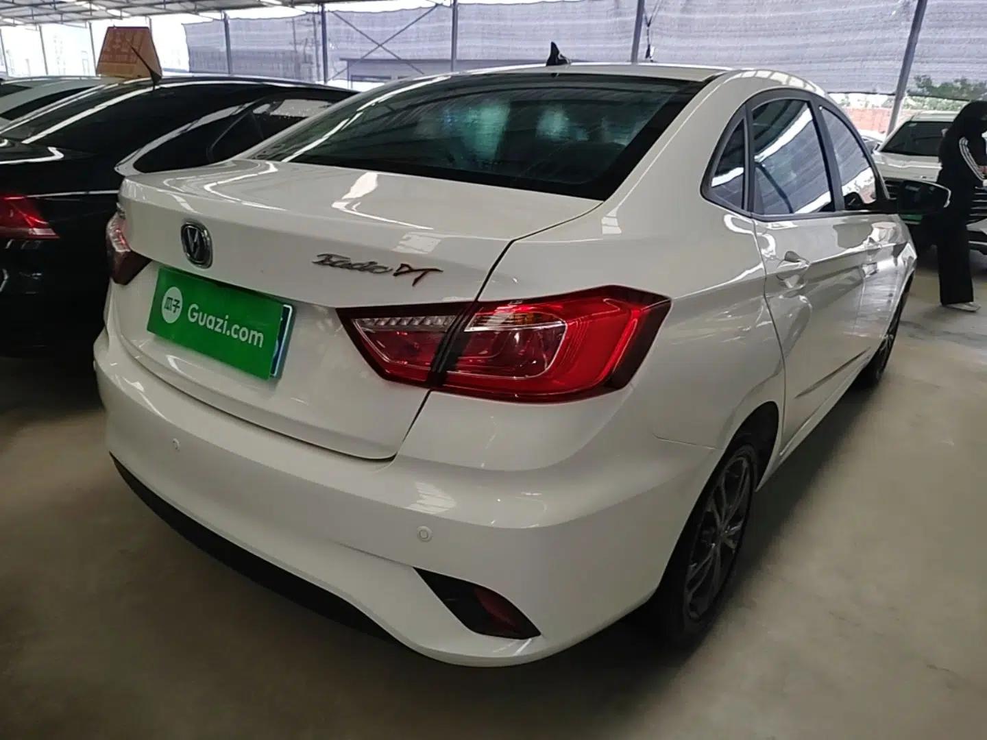 CHANGAN Eado DT 2019 1.6L Manual Comfort Model China VI Standard — миниатюра 6