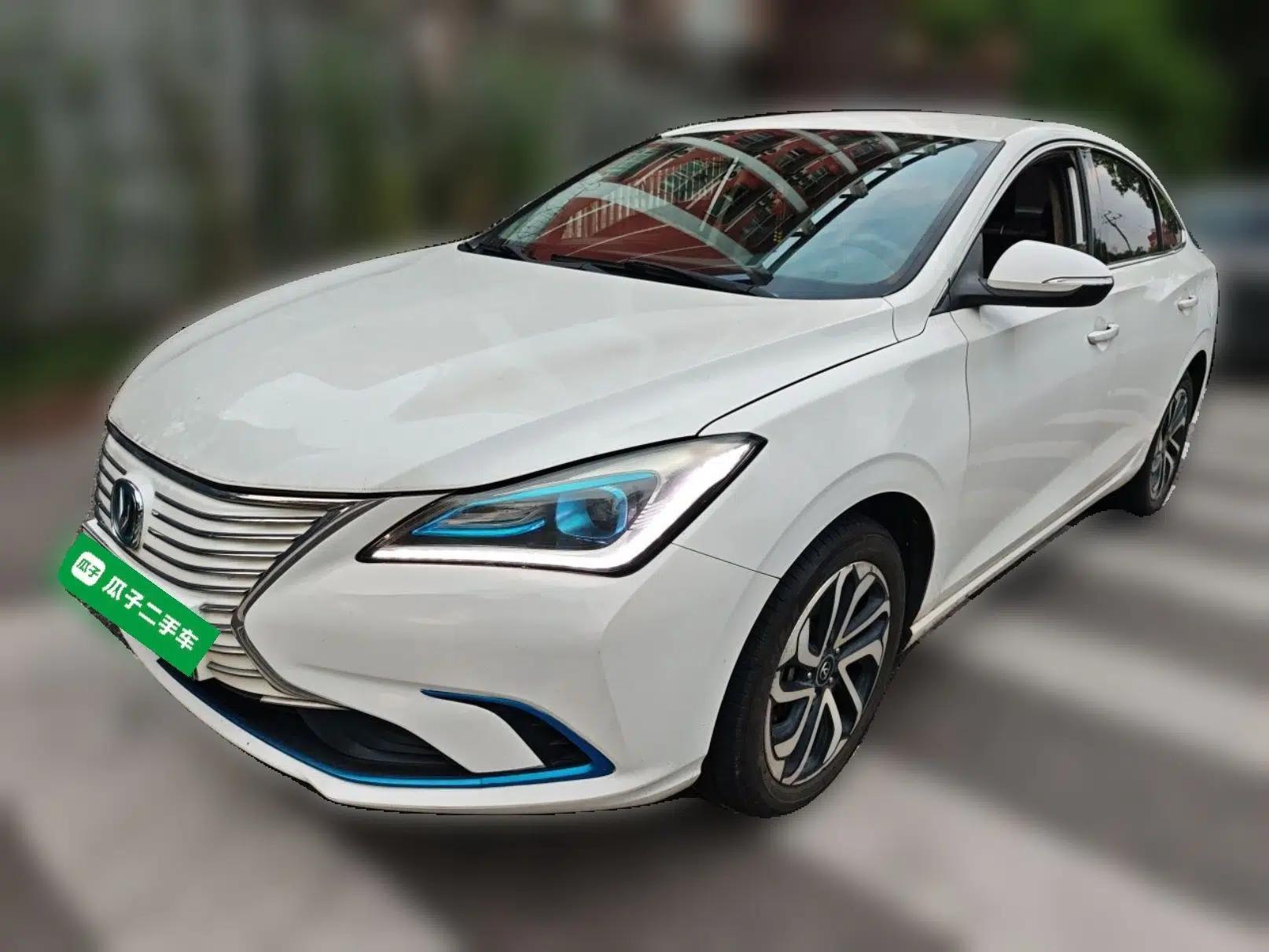 CHANGAN Eado New Energy 2019 EV460 Smart Edition — миниатюра 1