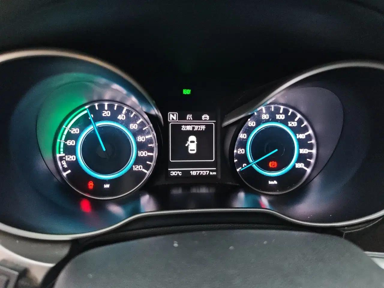 CHANGAN Eado New Energy 2019 EV460 Smart Edition — миниатюра 12