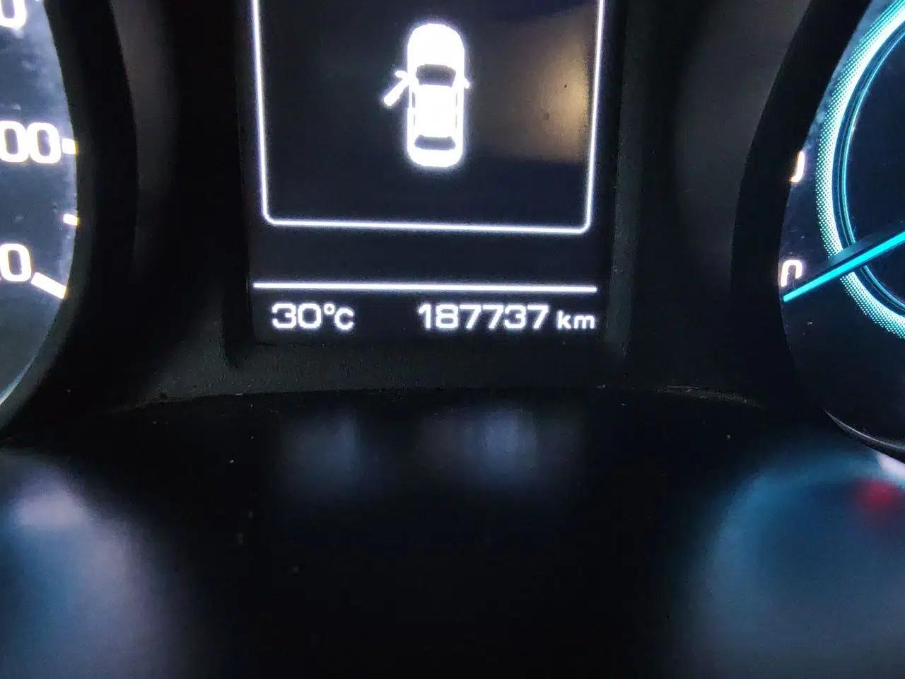 CHANGAN Eado New Energy 2019 EV460 Smart Edition — миниатюра 13