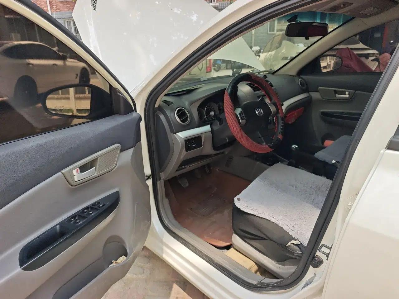 CHANGAN Alsvin 2012 Sedan 1.5L Manual Luxury Model — миниатюра 17