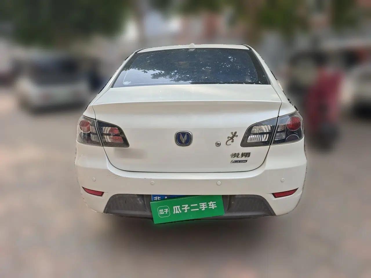 CHANGAN Alsvin 2012 Sedan 1.5L Manual Luxury Model — миниатюра 5