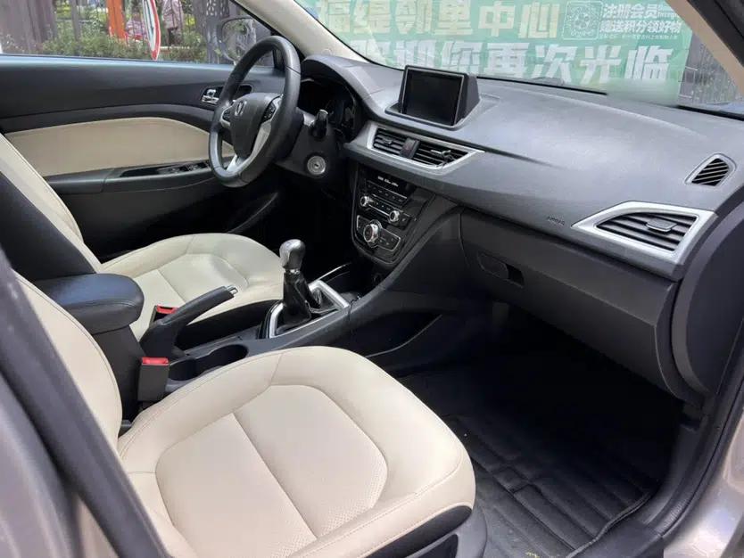 CHANGAN Alsvin V7 2016 1.6L Manual Enjoyment Model China V Standard — миниатюра 8