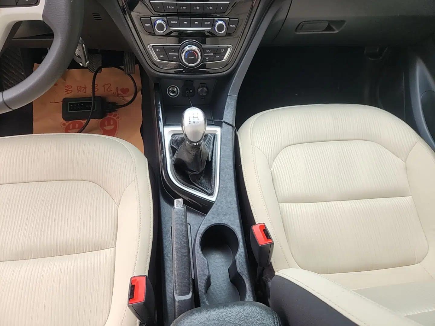 CHANGAN Alsvin V7 2016 1.6L Manual Joyride Model China V Standard — миниатюра 17