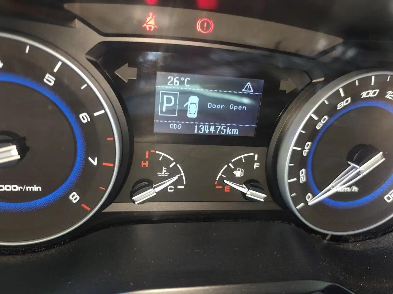 CHANGAN Alsvin V7 2015 1.6L Automatic Enjoyment Model China IV Standard — миниатюра 13