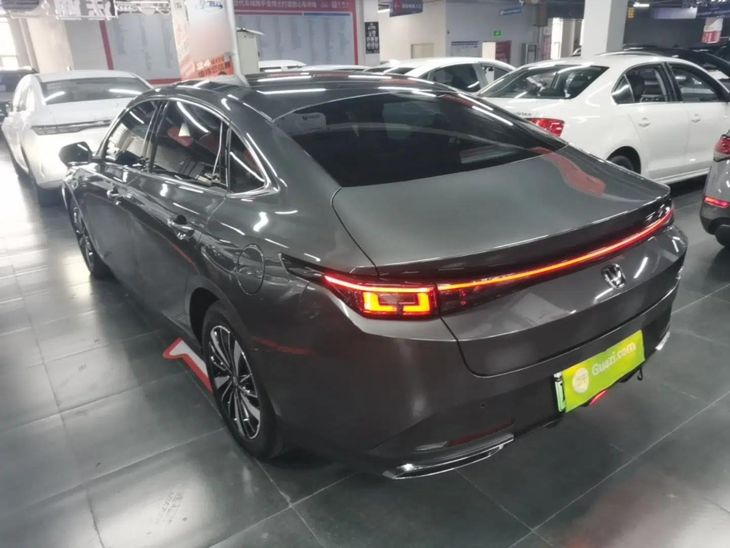 CHANGAN Eado PHEV 2025 Smart New Blue Whale 145KM Battleship Edition — миниатюра 4