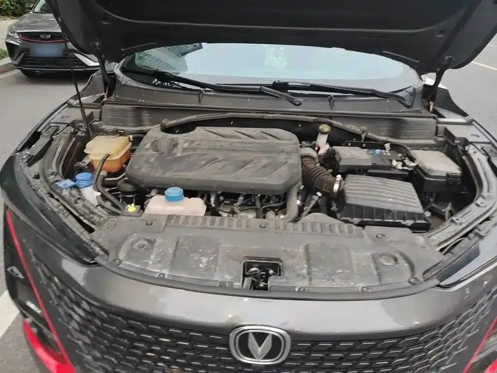 Changan UNI-T 2020 1.5T Flagship Edition — миниатюра 11