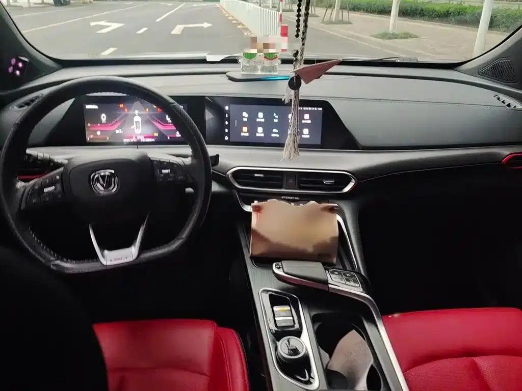 Changan UNI-T 2020 1.5T Flagship Edition — миниатюра 13