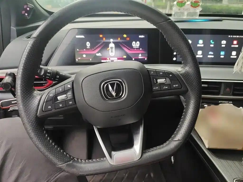 Changan UNI-T 2020 1.5T Flagship Edition — миниатюра 3