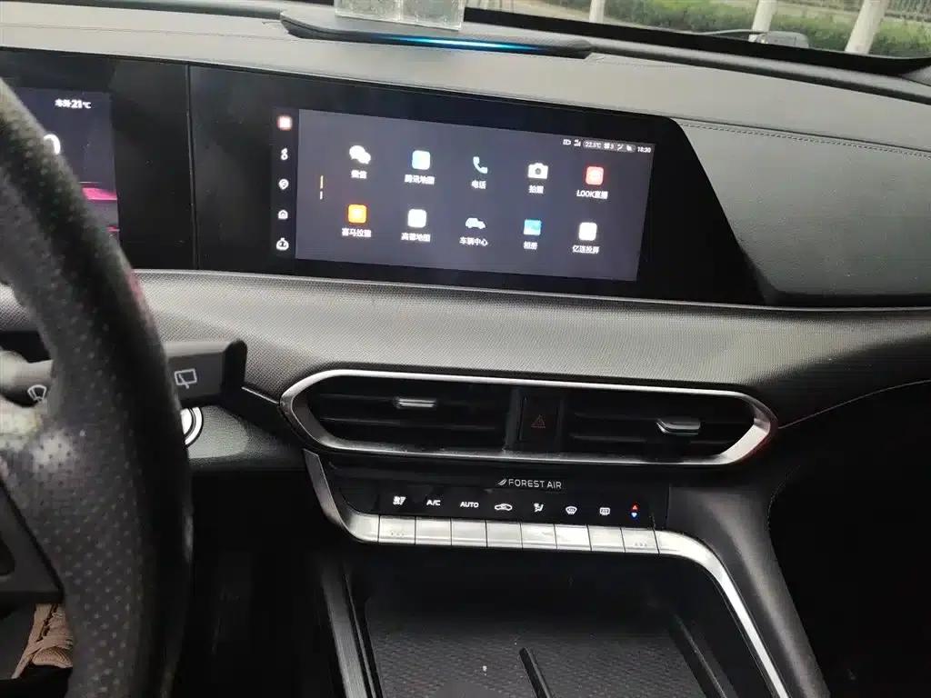 Changan UNI-T 2020 1.5T Flagship Edition — миниатюра 6