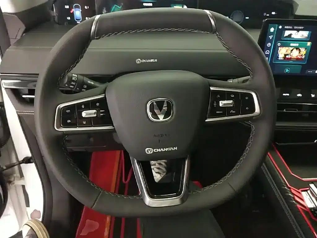 Changan UNI-K 2023 2.0T 2WD Yue Shang Edition — миниатюра 11
