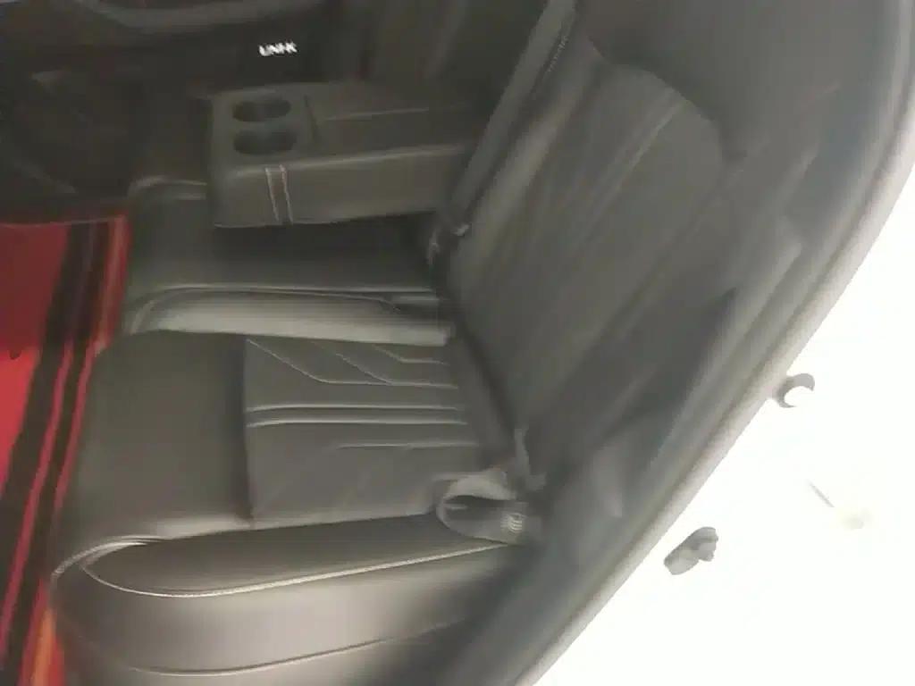 Changan UNI-K 2023 2.0T 2WD Yue Shang Edition — миниатюра 17