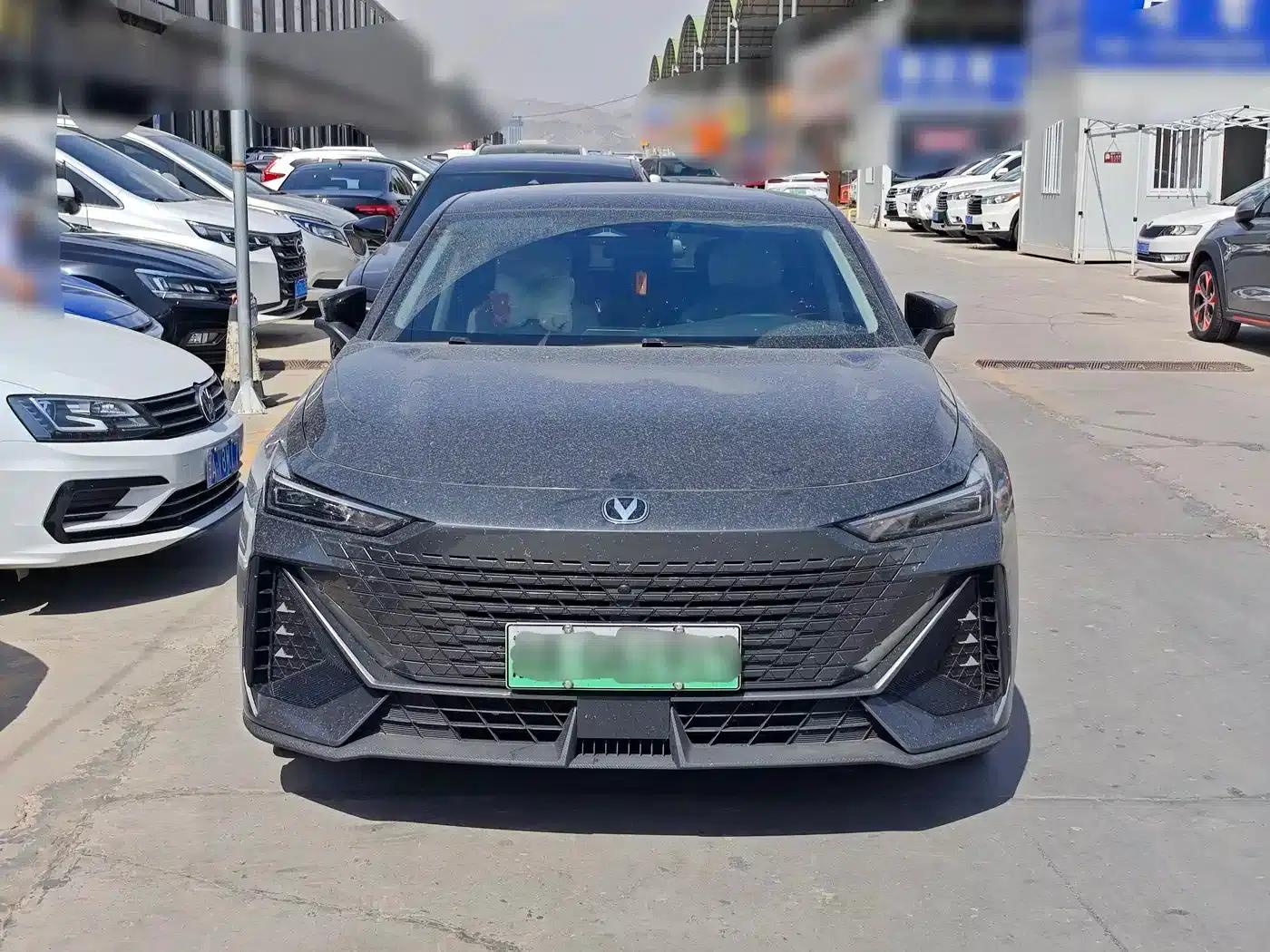 Changan UNI-V Smart Electric iDD 2023 Model, Smart Electric iDD 1.5T, 113km/h Smart Cool Edition — миниатюра 2