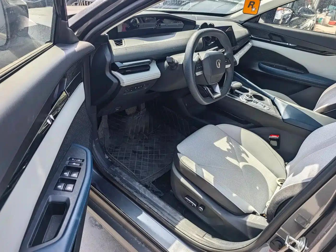 Changan UNI-V Smart Electric iDD 2023 Model, Smart Electric iDD 1.5T, 113km/h Smart Cool Edition — миниатюра 5