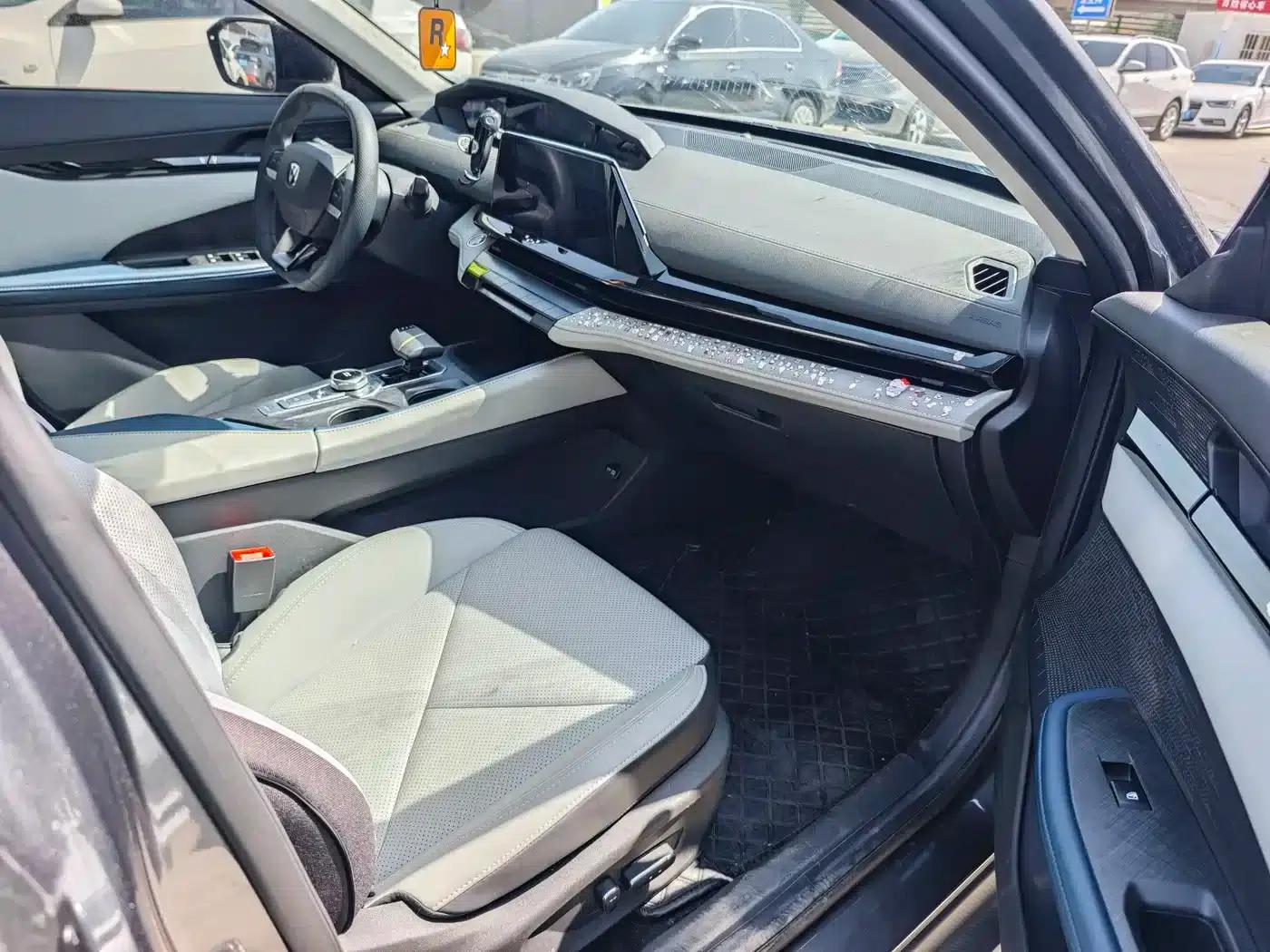 Changan UNI-V Smart Electric iDD 2023 Model, Smart Electric iDD 1.5T, 113km/h Smart Cool Edition — миниатюра 6
