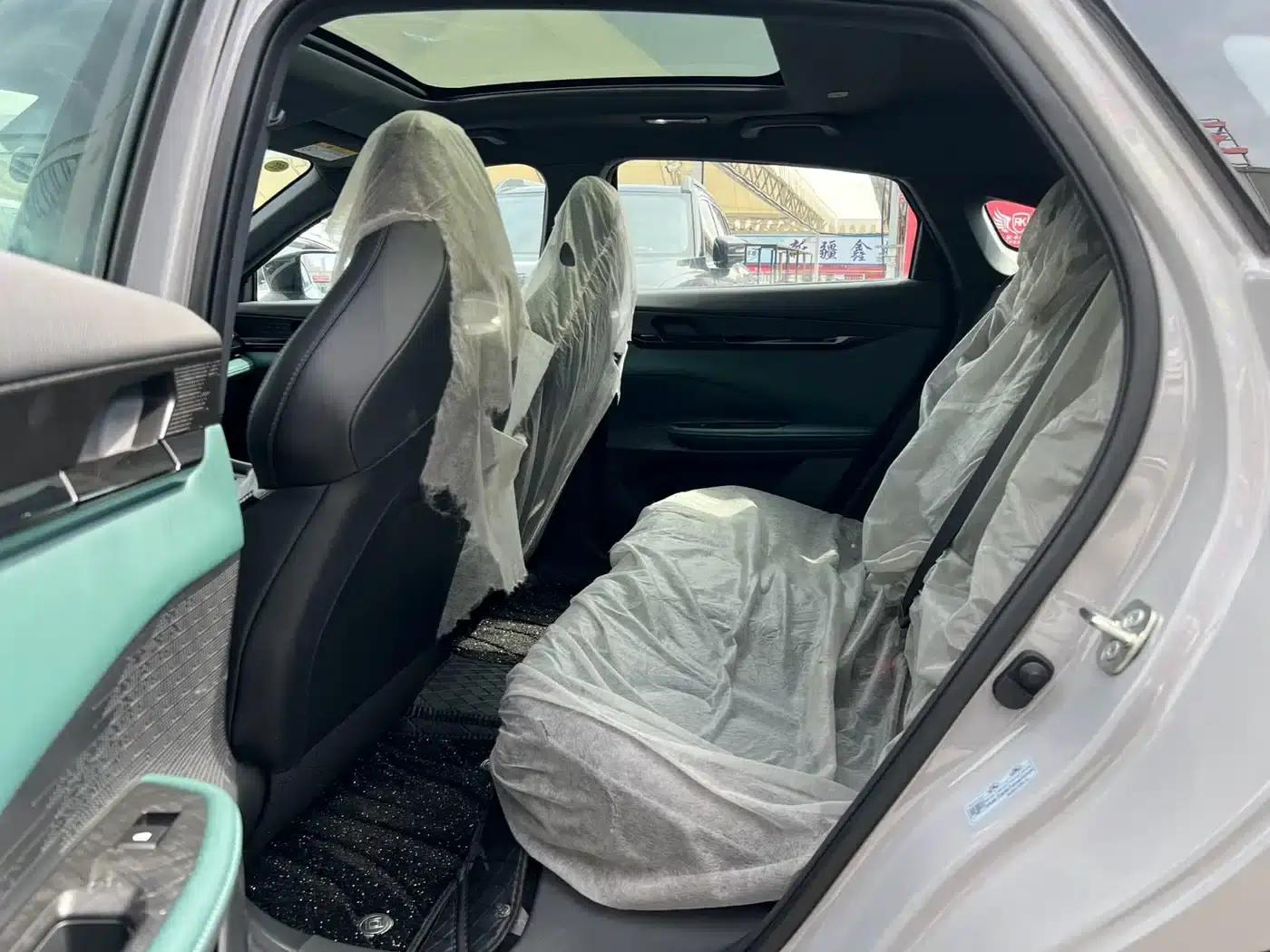Changan UNI-V Smart Electric iDD 2024 Model Blue Whale Smart Electric iDD 136km Premium Edition — миниатюра 8