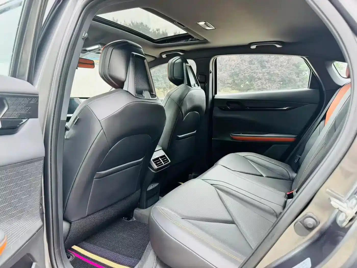 Changan UNI-V Smart Electric iDD 2024 Model Blue Whale Smart Electric iDD 136km Smart Cool Edition — миниатюра 4