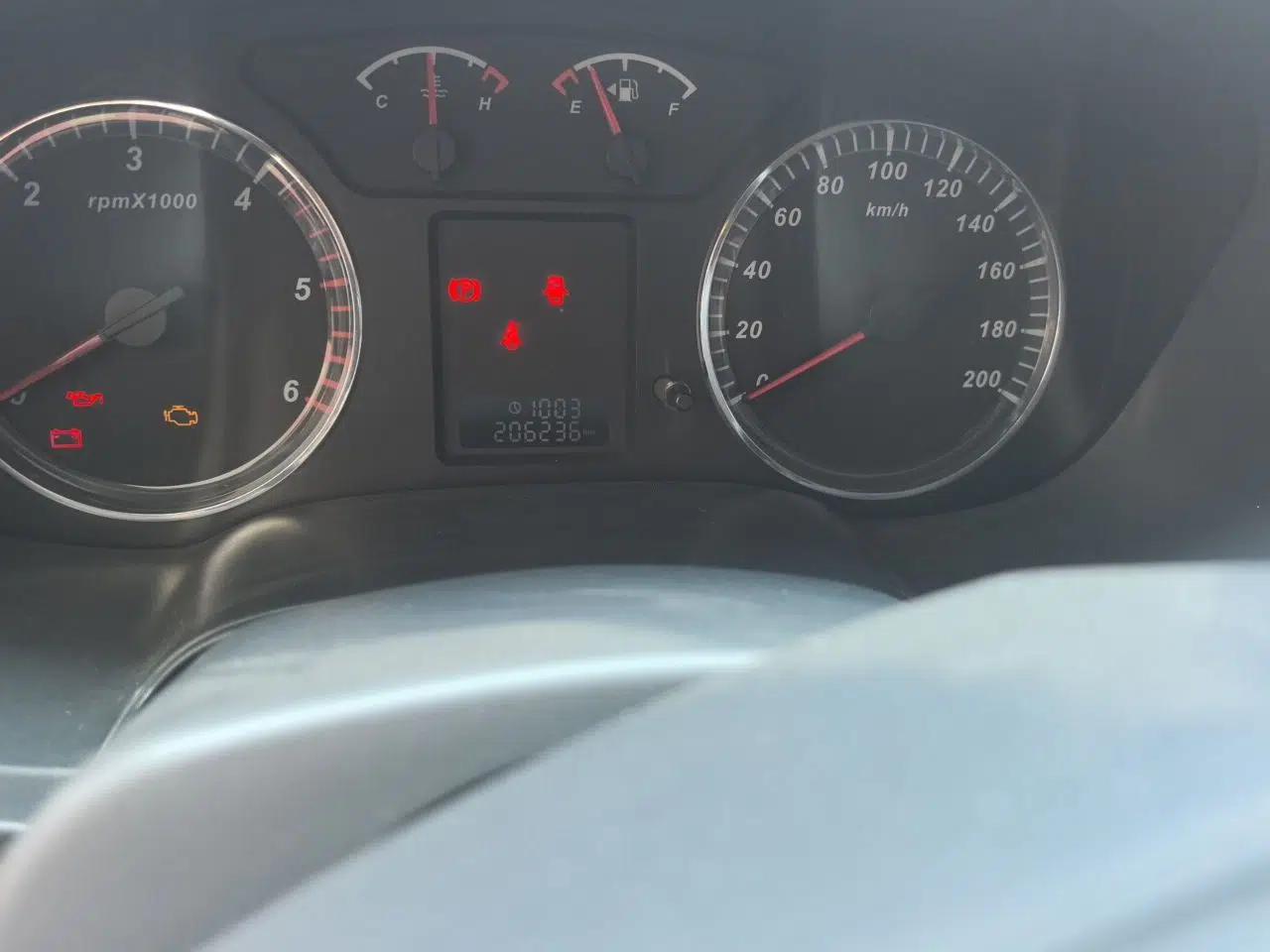Great Wall Wingle 5 2016 2.8T Two-Wheel-Drive Entry-Level GW2.8TC Big Double-Cab GW2.8TC — миниатюра 13