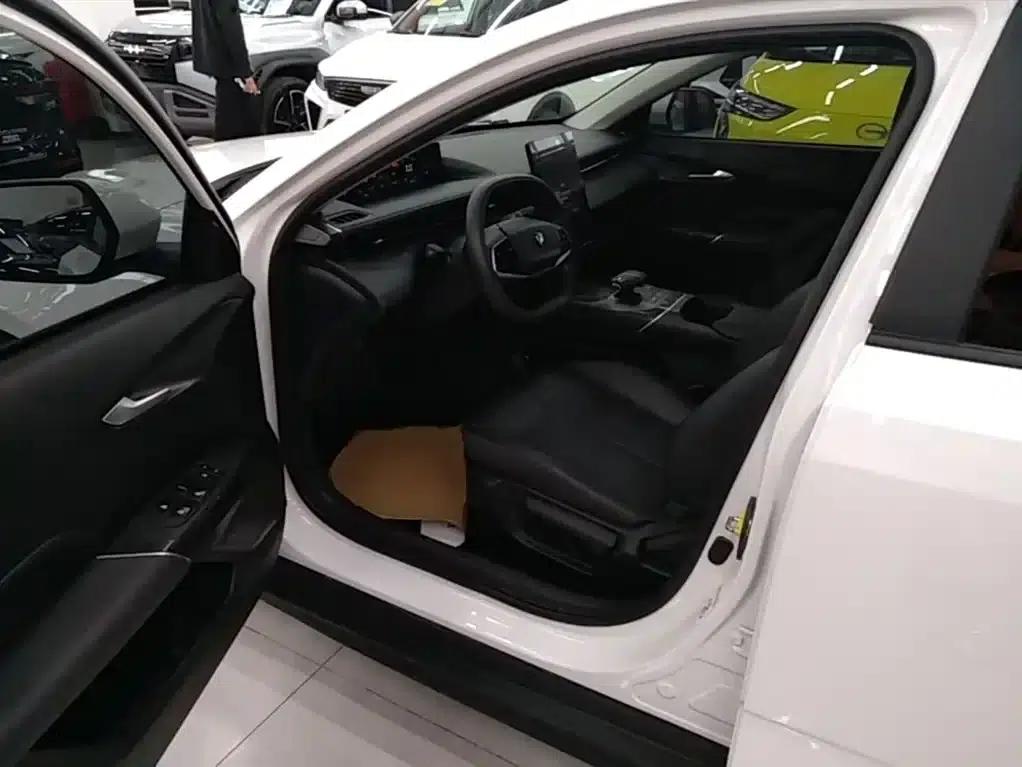 Yida 2023 Blue Whale NE 1.5T GDI DCT Premium Edition — миниатюра 15