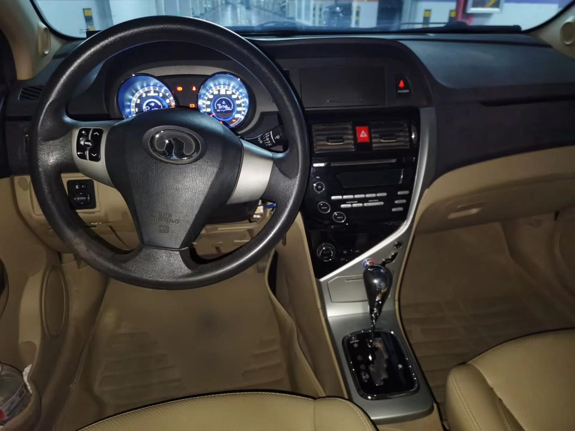 Great Wall C30 2013 1.5L CVT Luxury Model — миниатюра 10