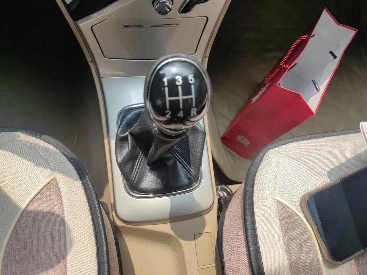Great Wall C30 2013 1.5L Manual Luxury Model — миниатюра 15