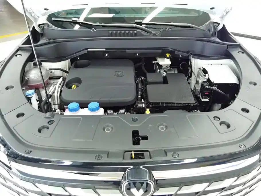 Changan UNI-Z New Energy 2024 Blue Whale Smart Electric iDD 125km Excellent Edition — миниатюра 10