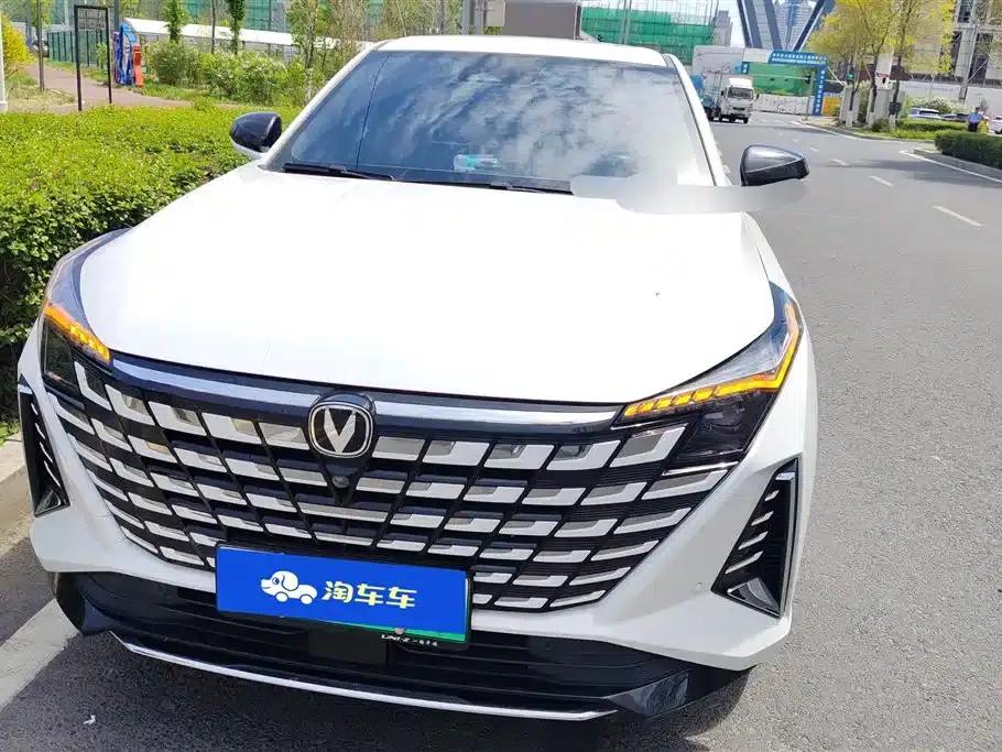 Changan UNI-Z New Energy 2024 Blue Whale Smart Electric iDD 125km Excellent Edition — миниатюра 1